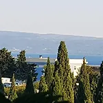 Davor Apartment *