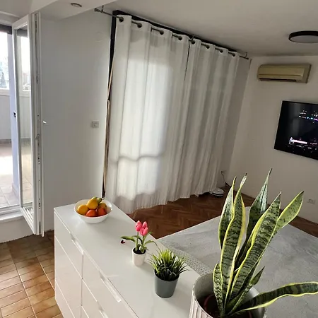 Davor Apartment Split