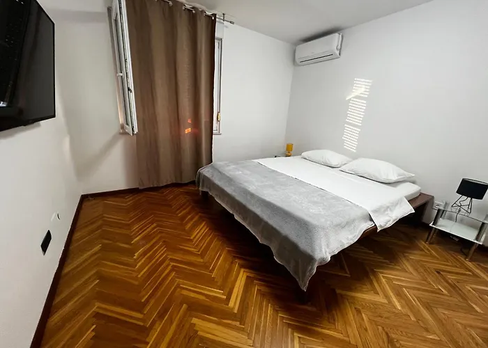 Apartment Davor Split